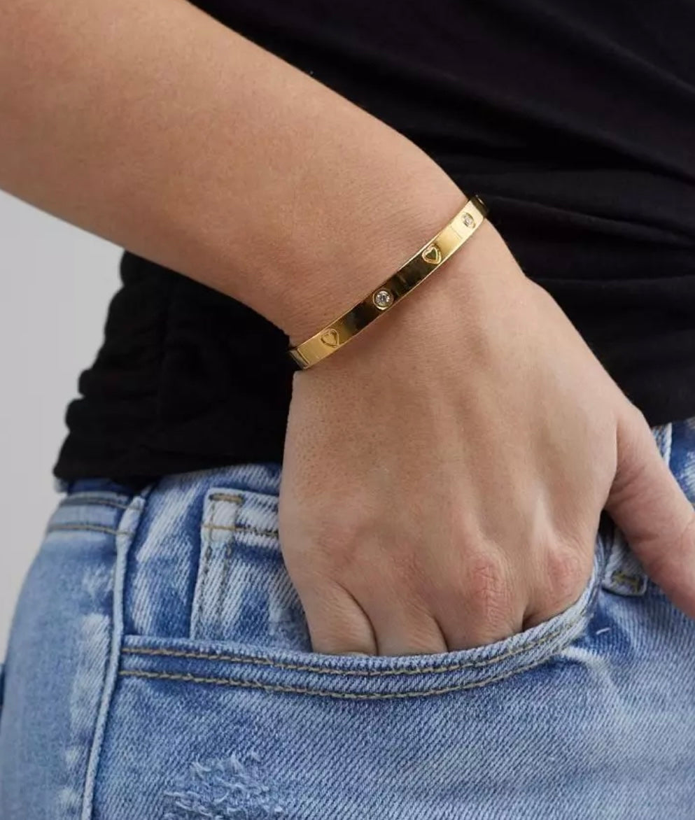 Heart Engraved Bracelet