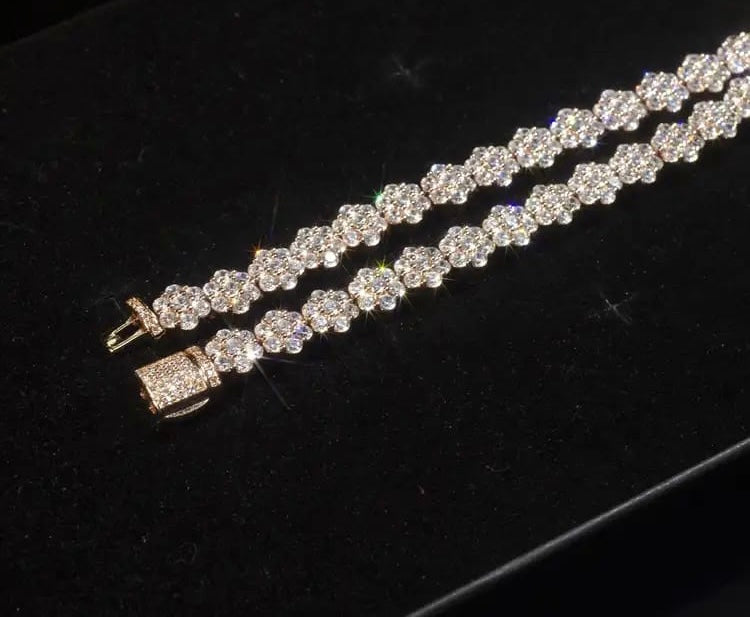 8mm Flower Necklace - Exclusive Jewels