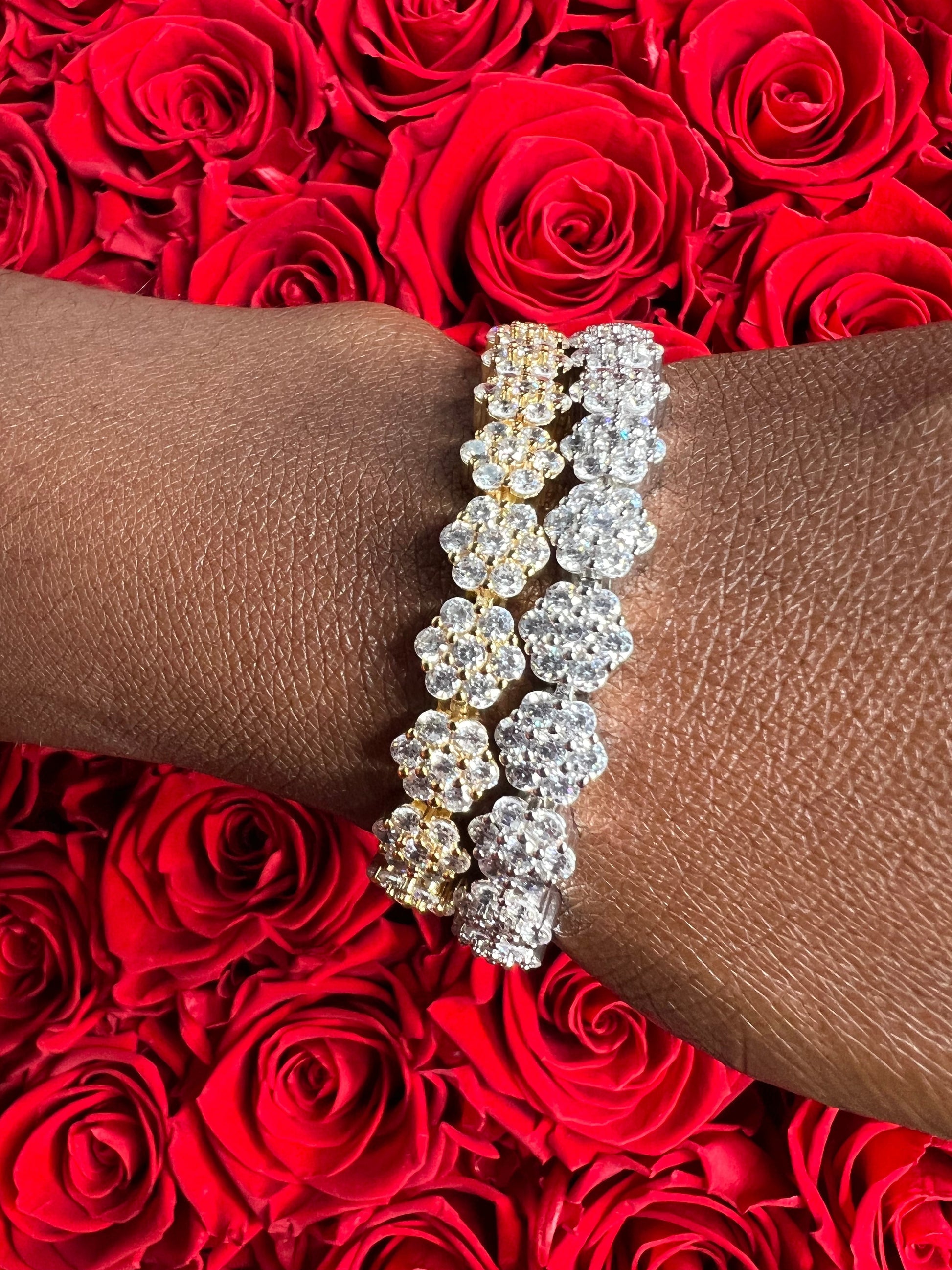 8mm Flower Necklace - Exclusive Jewels